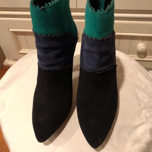 Report suede bootie! - Picture 3 of 4